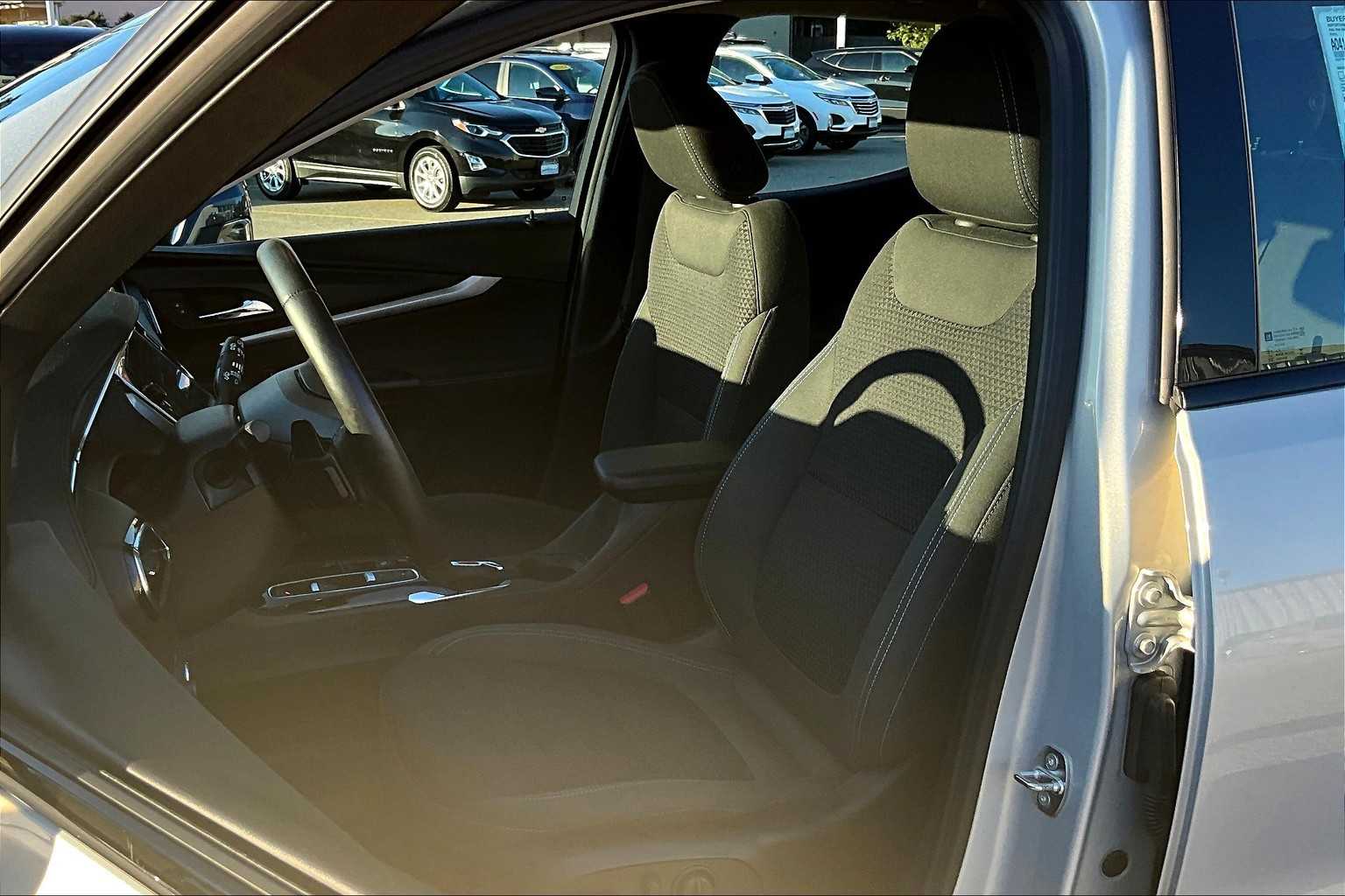 2023 Chevrolet Bolt EUV LT - Photo 10