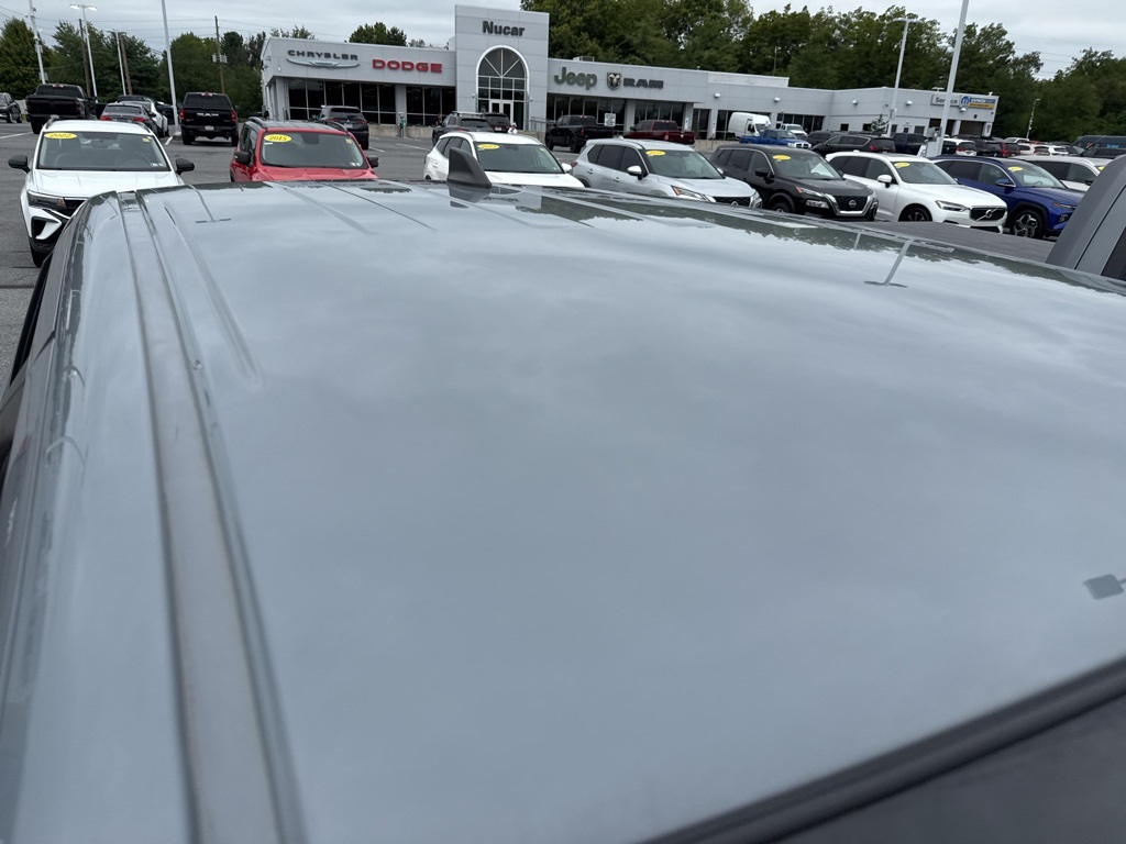 2022 Nissan Frontier PRO-4X - Photo 2