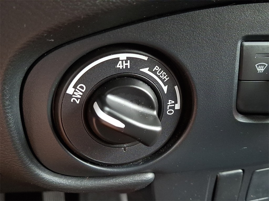 2022 Nissan Frontier PRO-4X - Photo 23
