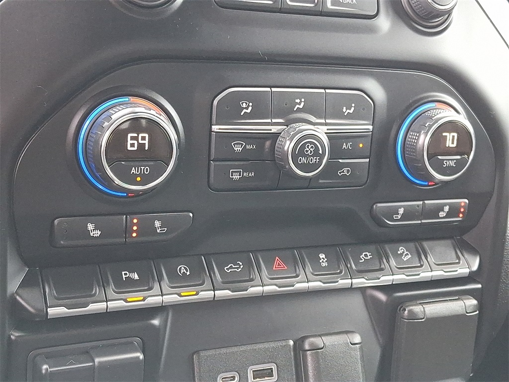 2019 Chevrolet Silverado 1500 RST - Photo 15
