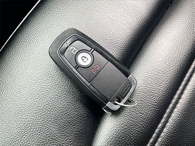 2022 Ford Edge SEL - Photo 11