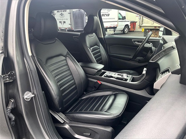 2022 Ford Edge SEL - Photo 7