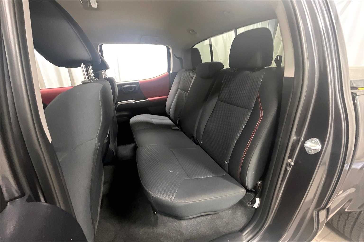 2021 Toyota Tacoma SR5 - Photo 15