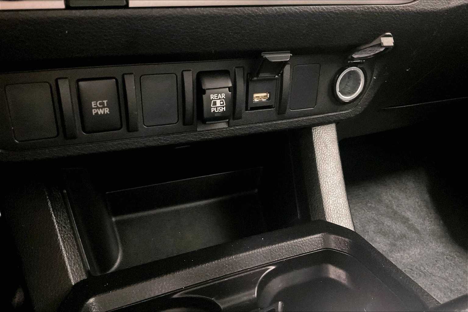 2021 Toyota Tacoma SR5 - Photo 25