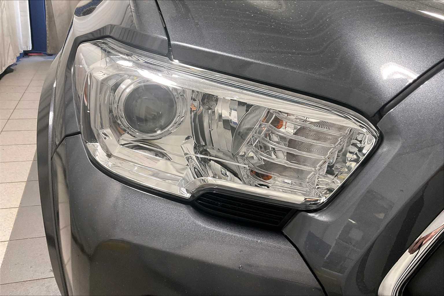 2021 Toyota Tacoma SR5 - Photo 33