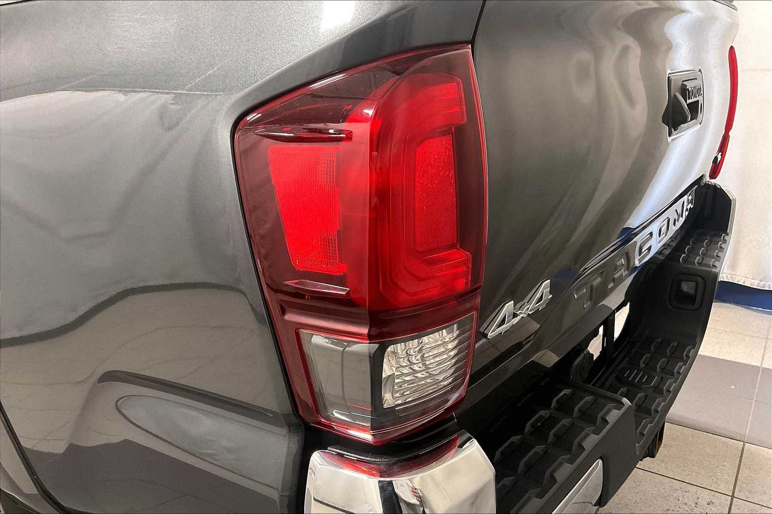 2021 Toyota Tacoma SR5 - Photo 34