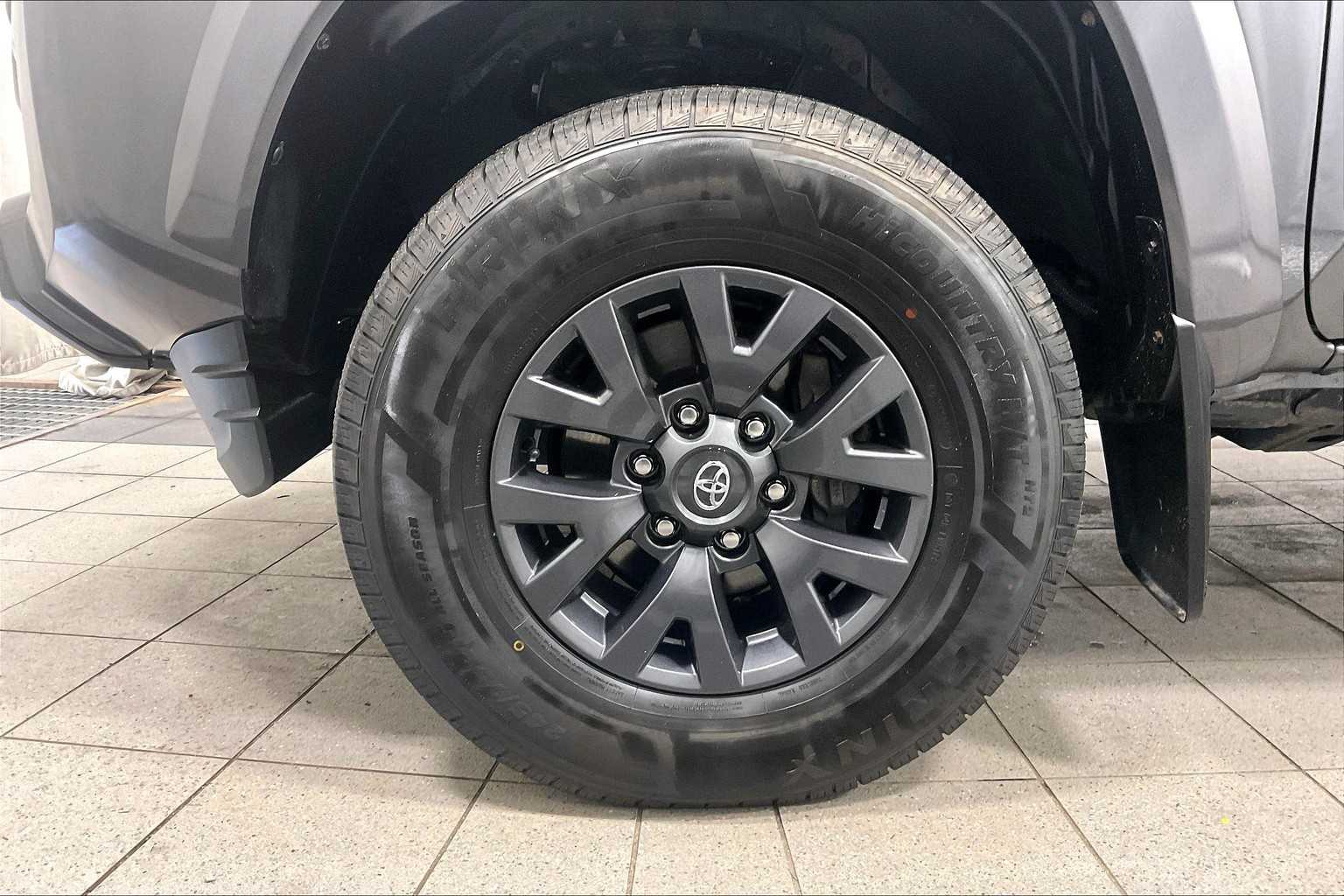 2021 Toyota Tacoma SR5 - Photo 7