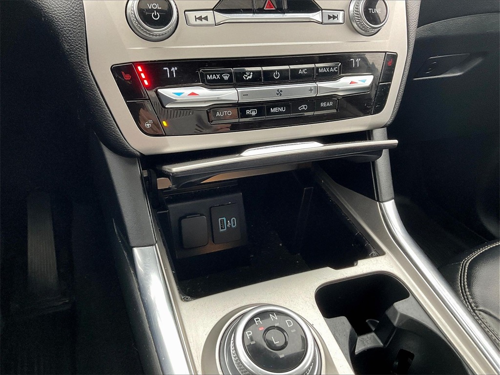 2021 Ford Explorer XLT - Photo 26