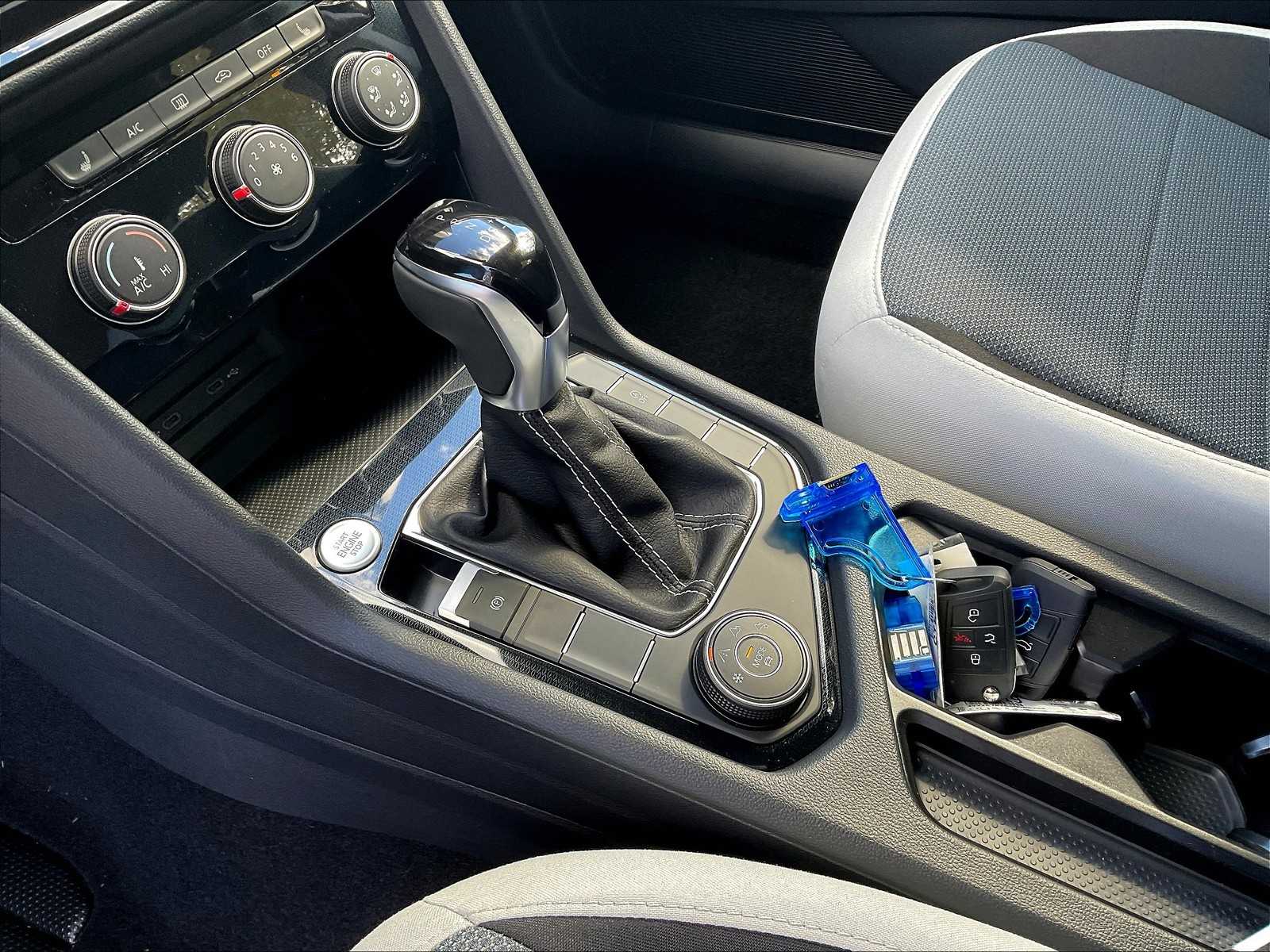 2025 Volkswagen Taos S - Photo 14