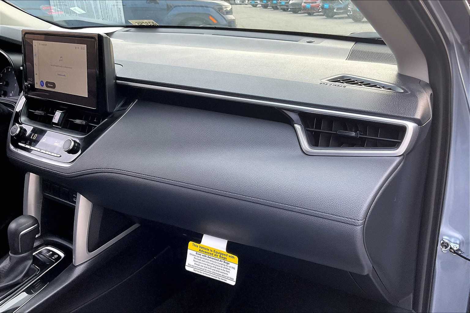 2023 Toyota Corolla Cross LE - Photo 13