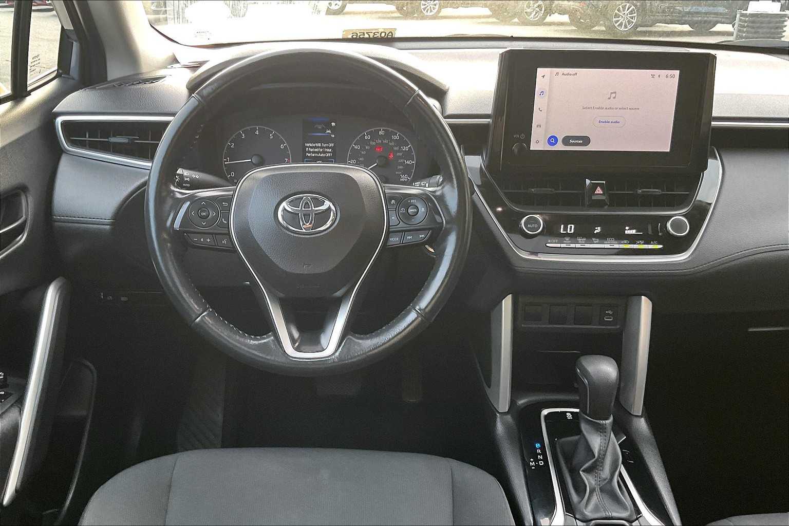 2023 Toyota Corolla Cross LE - Photo 17