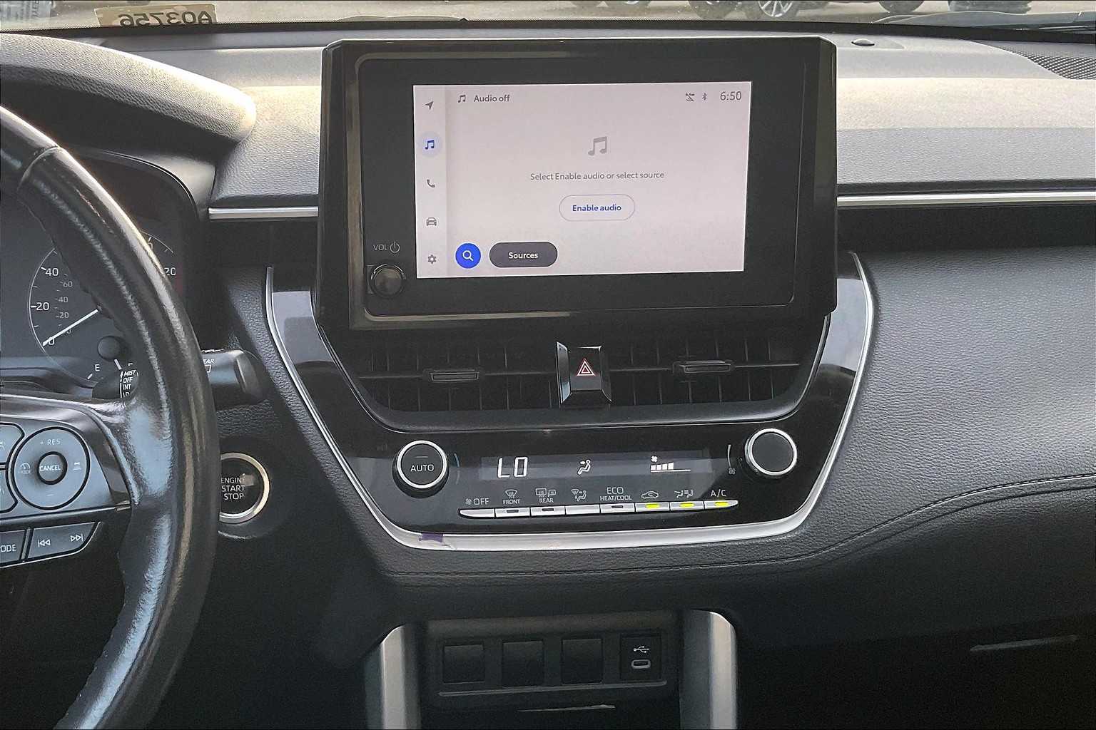 2023 Toyota Corolla Cross LE - Photo 18
