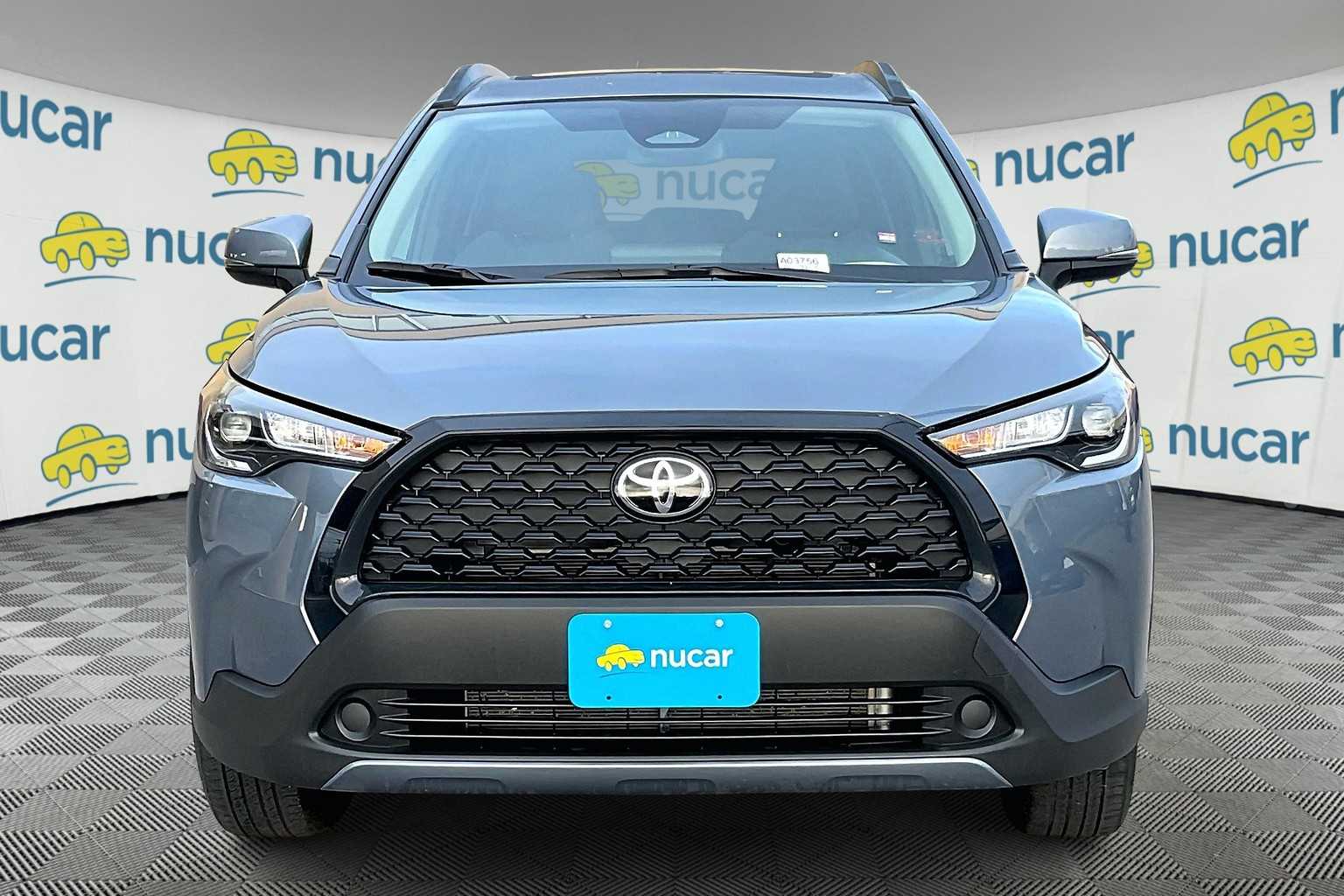 2023 Toyota Corolla Cross LE - Photo 2