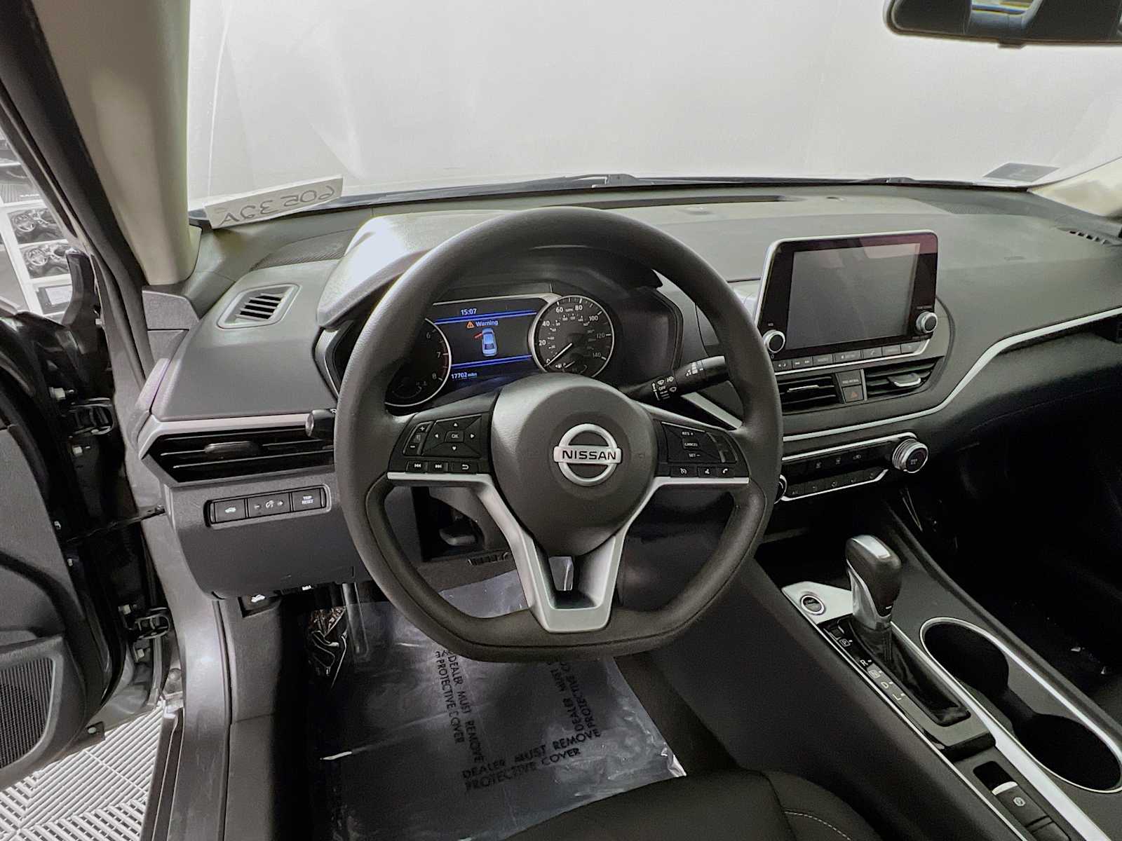 2022 Nissan Altima 2.5 SV - Photo 11