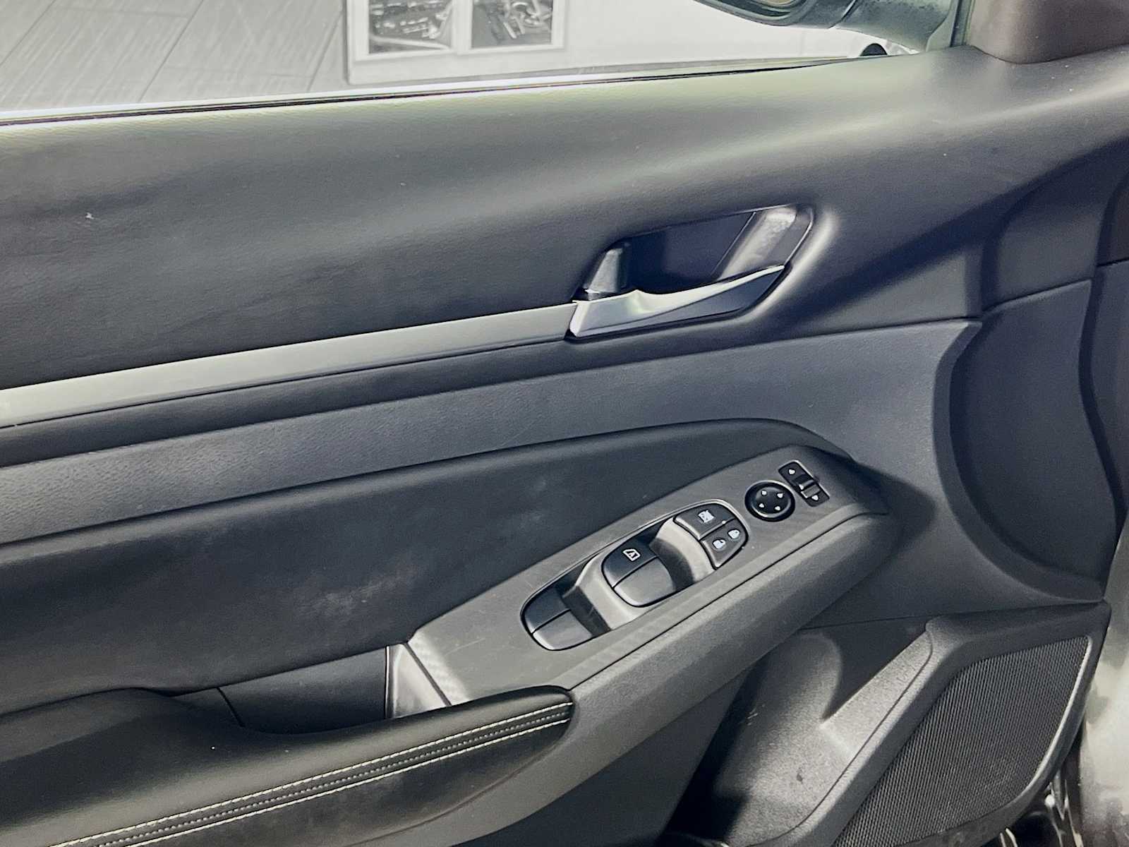 2022 Nissan Altima 2.5 SV - Photo 17