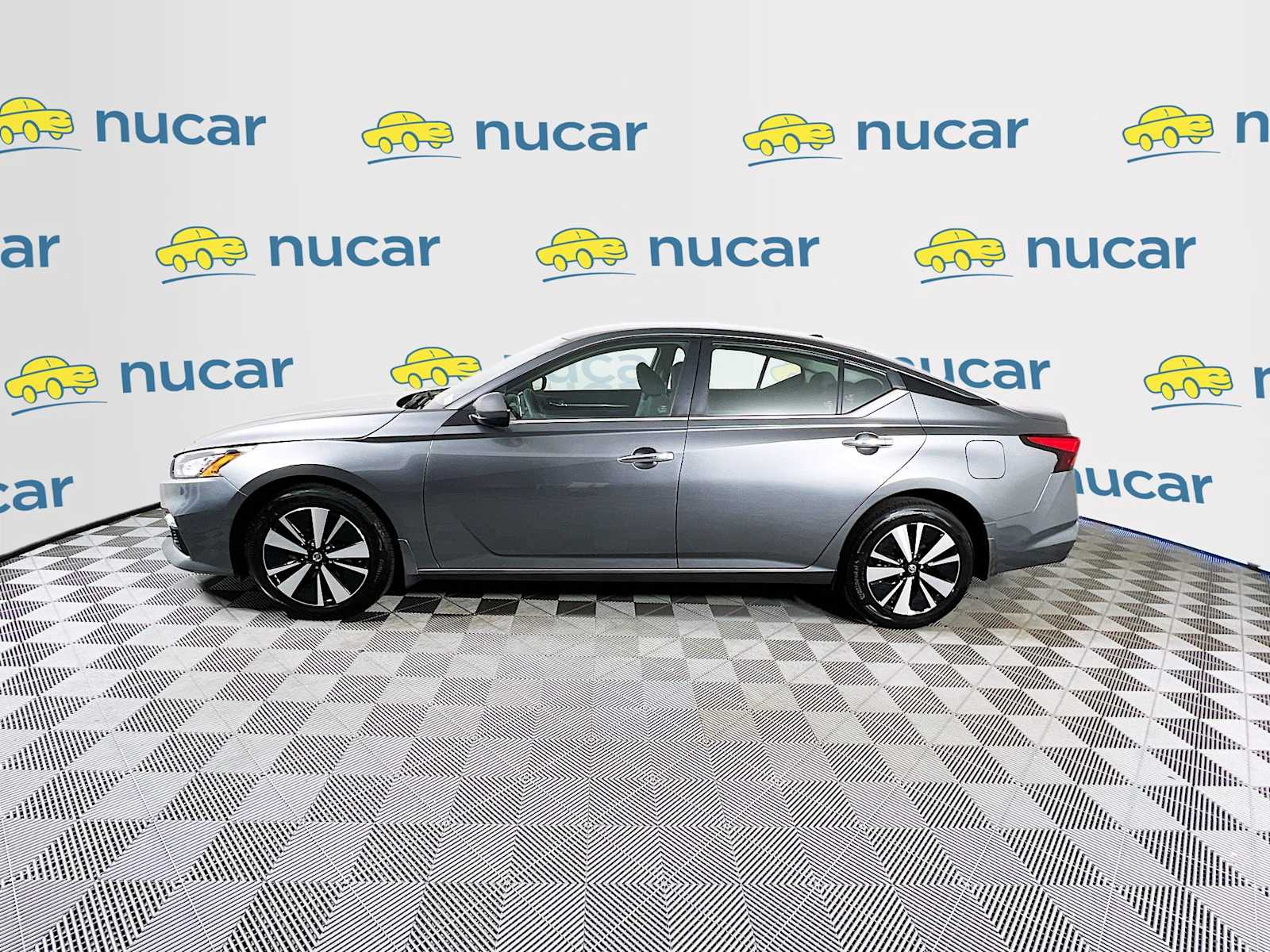 2022 Nissan Altima 2.5 SV - Photo 4