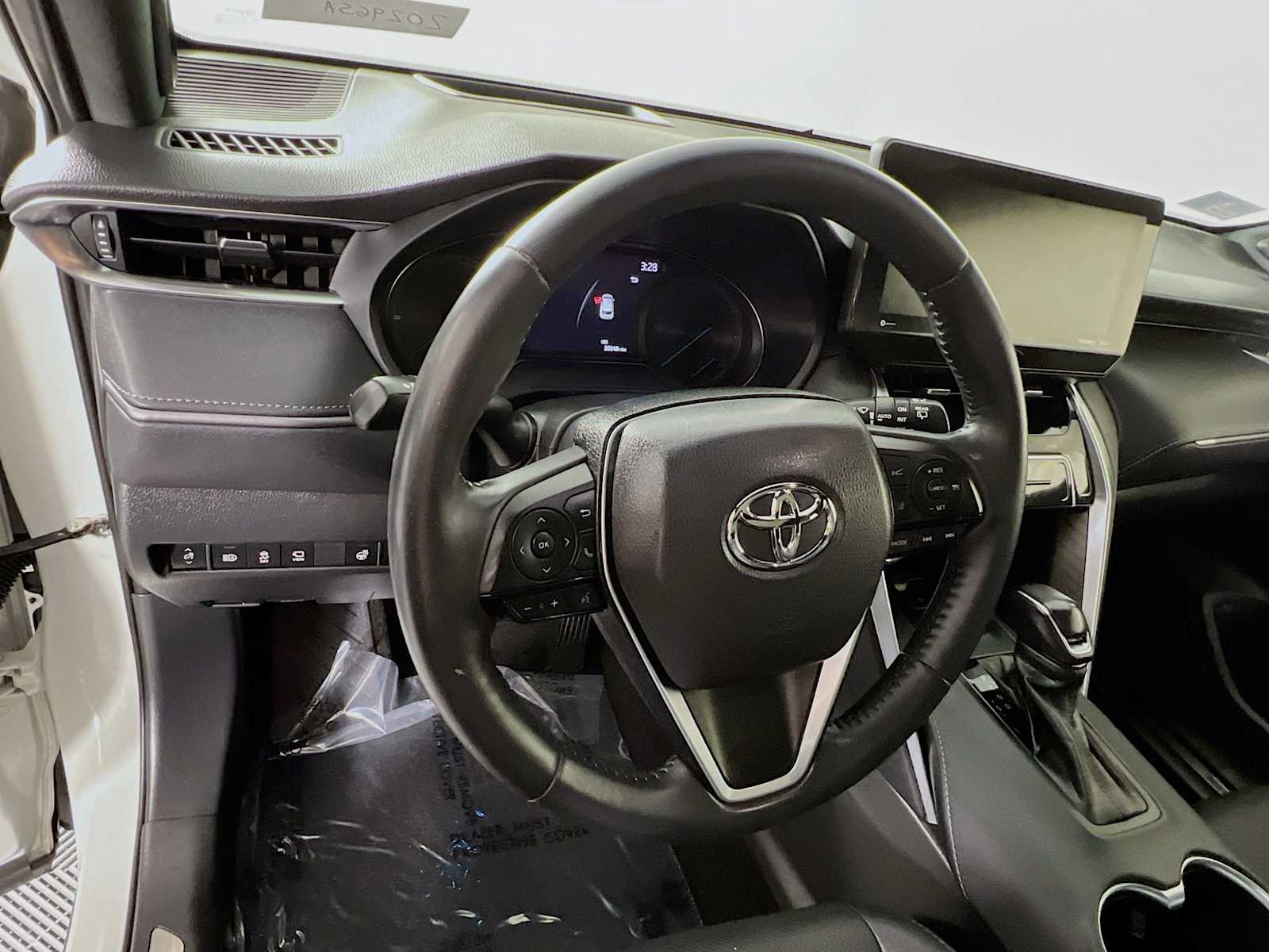 2022 Toyota Venza Limited - Photo 11