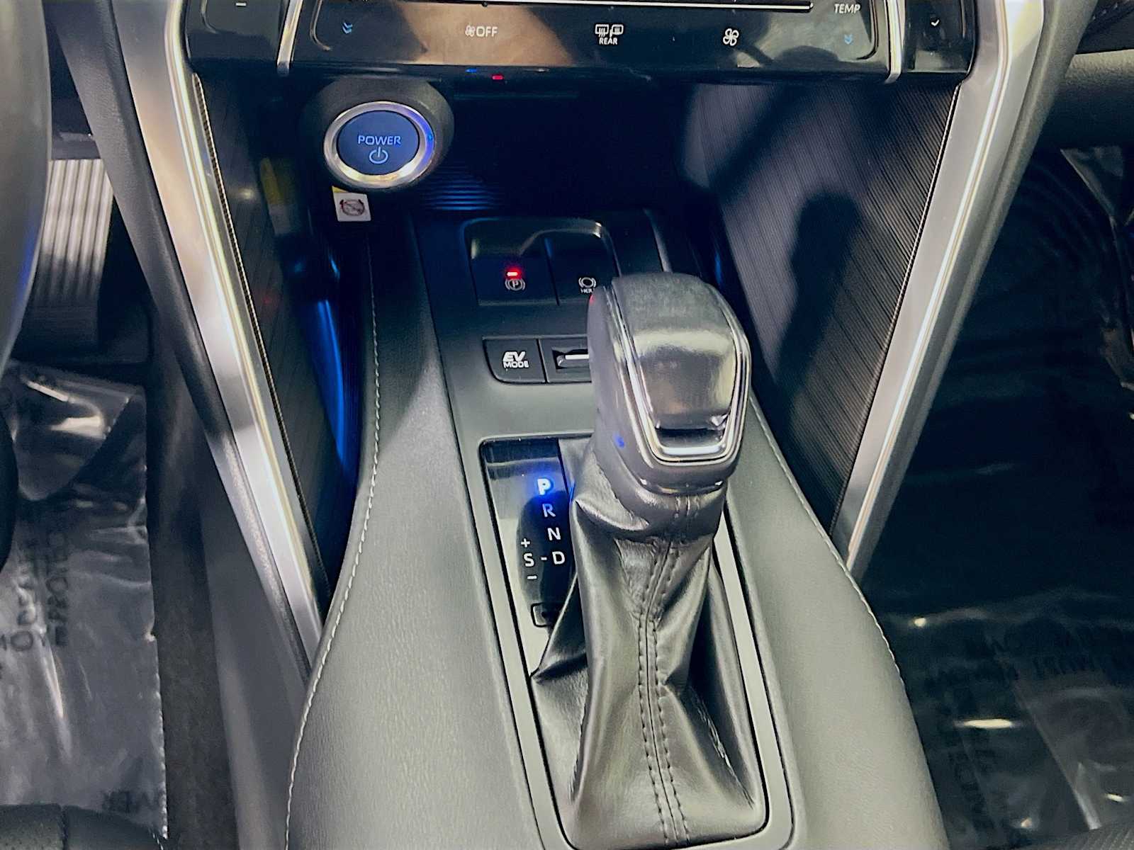 2022 Toyota Venza Limited - Photo 16
