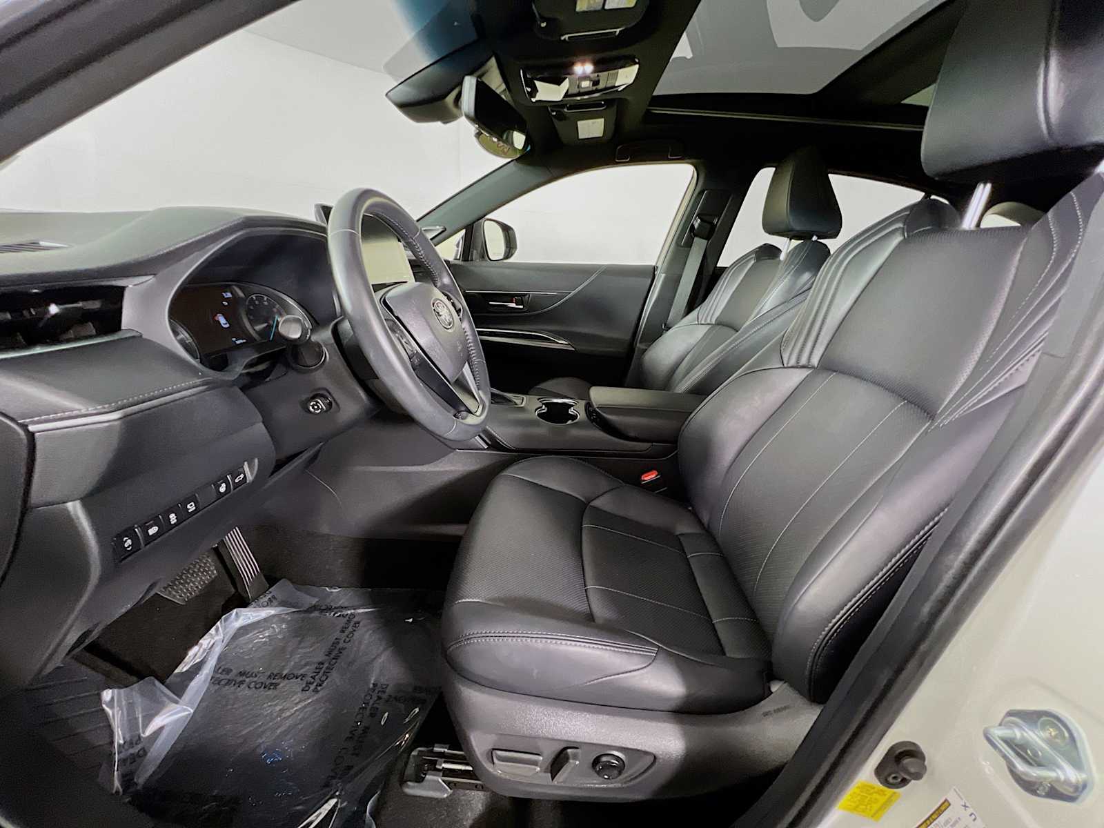 2022 Toyota Venza Limited - Photo 20