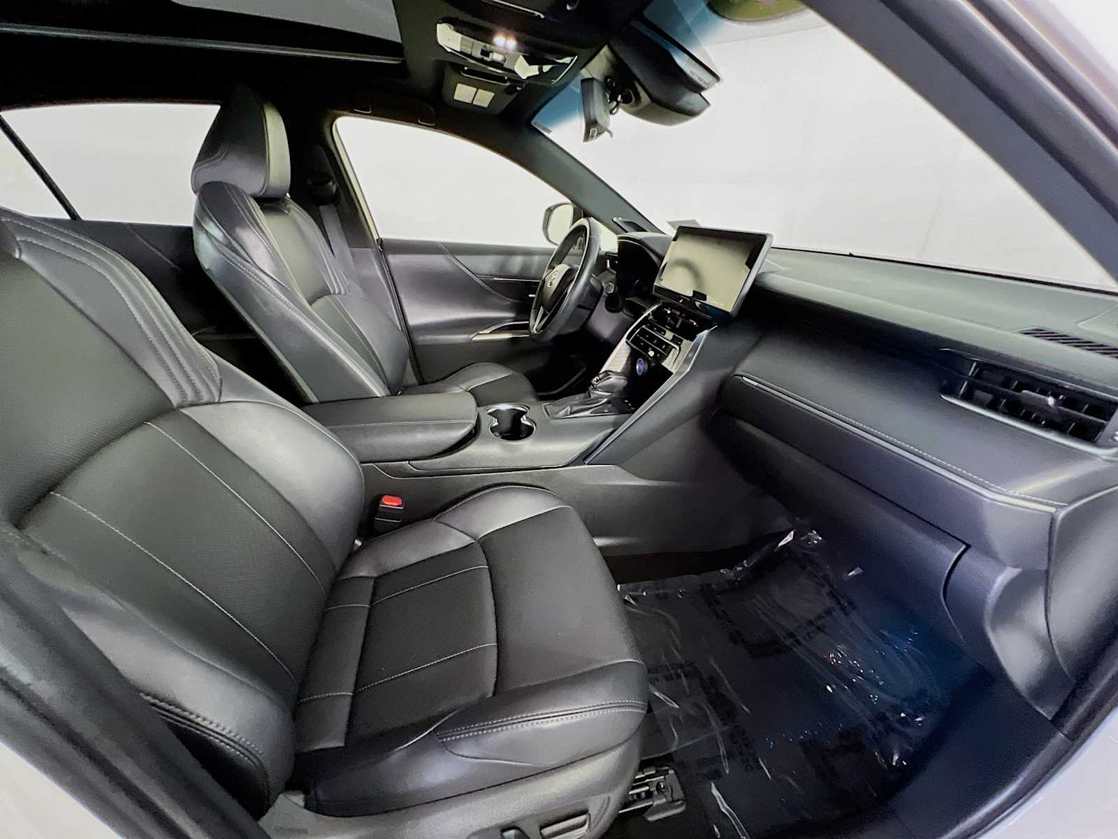 2022 Toyota Venza Limited - Photo 27