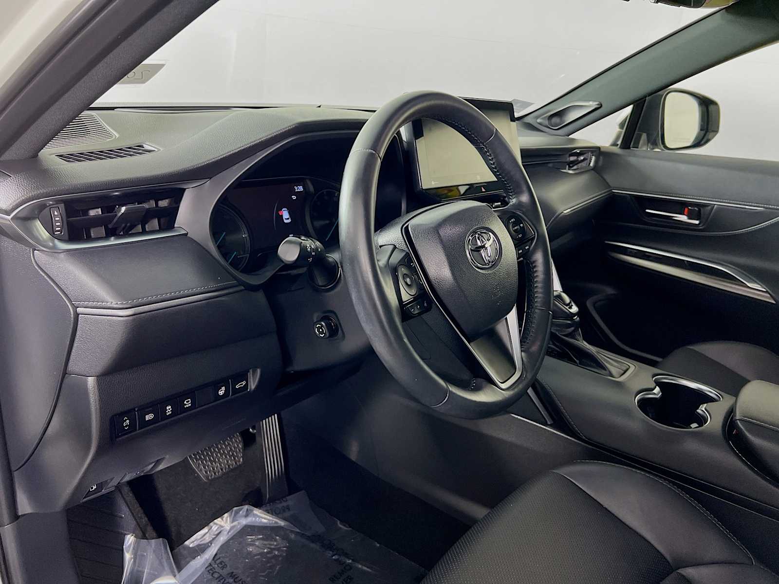 2022 Toyota Venza Limited - Photo 9