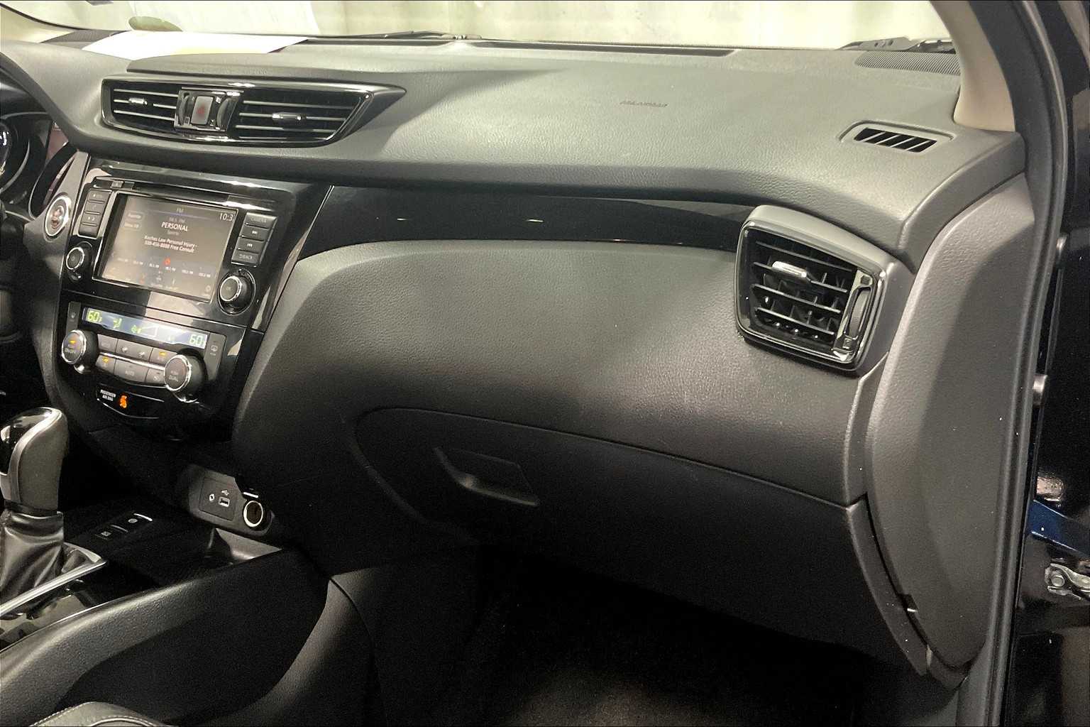 2021 Nissan Rogue Sport SV - Photo 13
