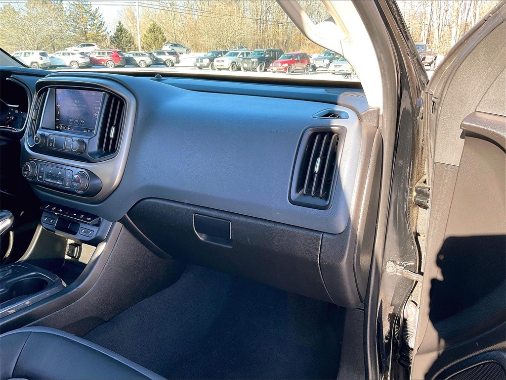 2022 Chevrolet Colorado Z71 - Photo 12