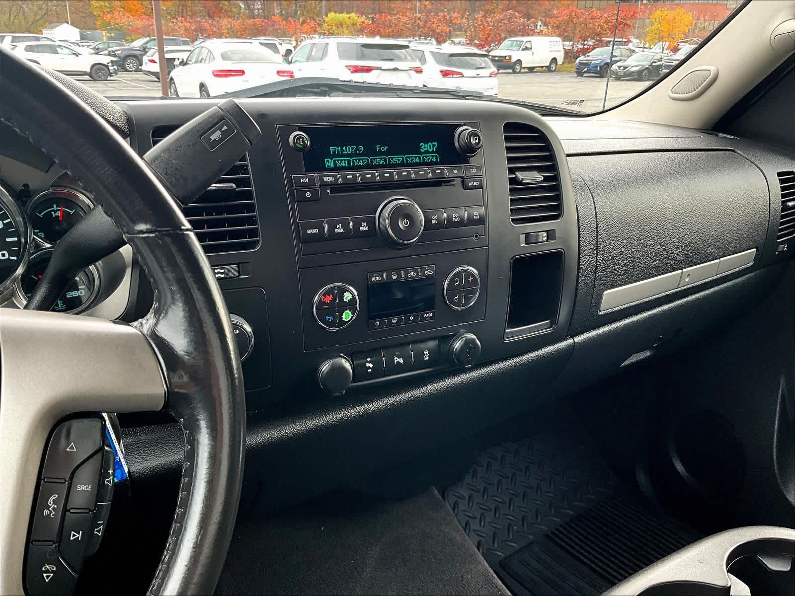 2014 Chevrolet Silverado 2500HD LT - Photo 17