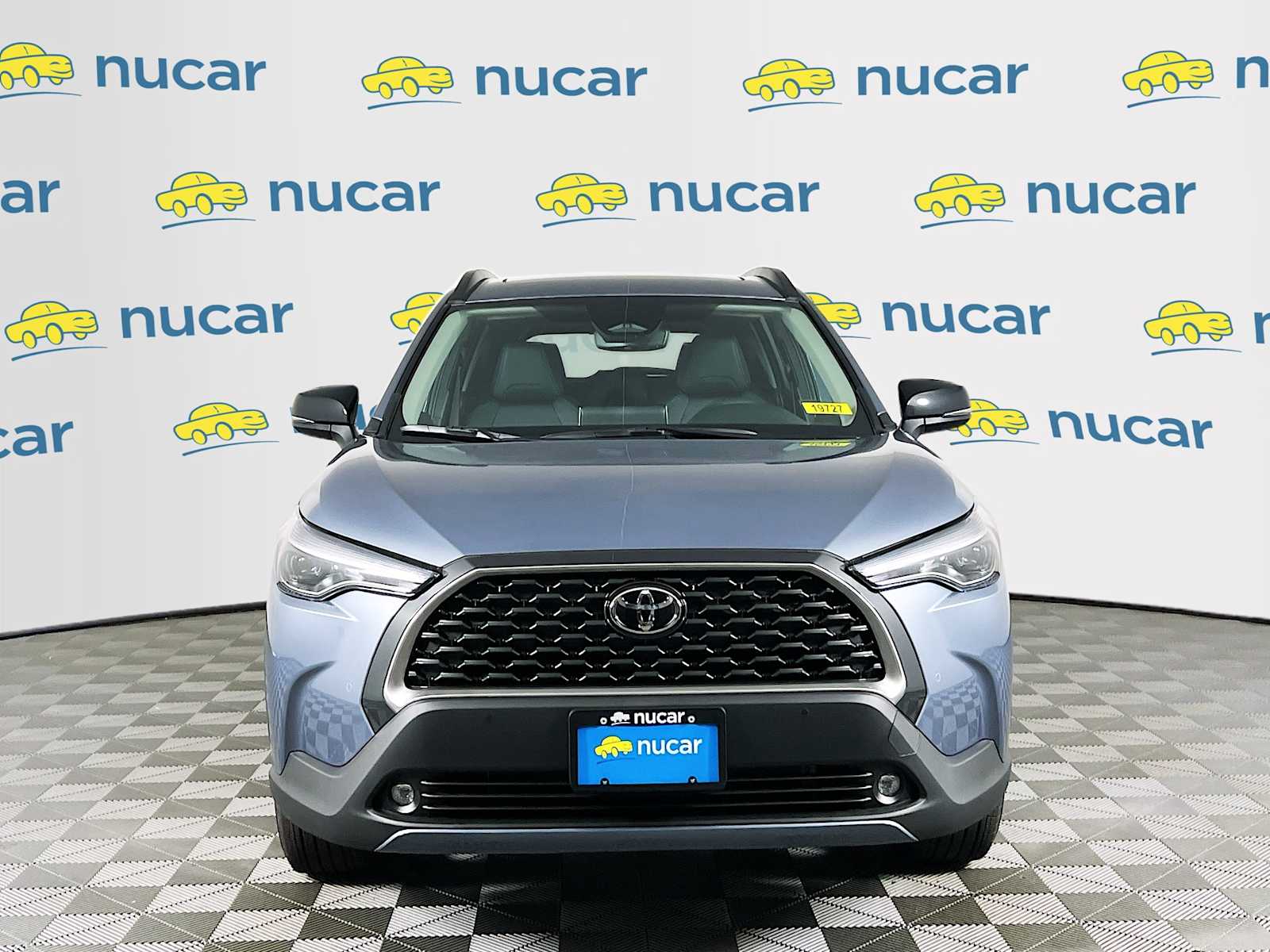 2025 Toyota Corolla Cross XLE - Photo 2