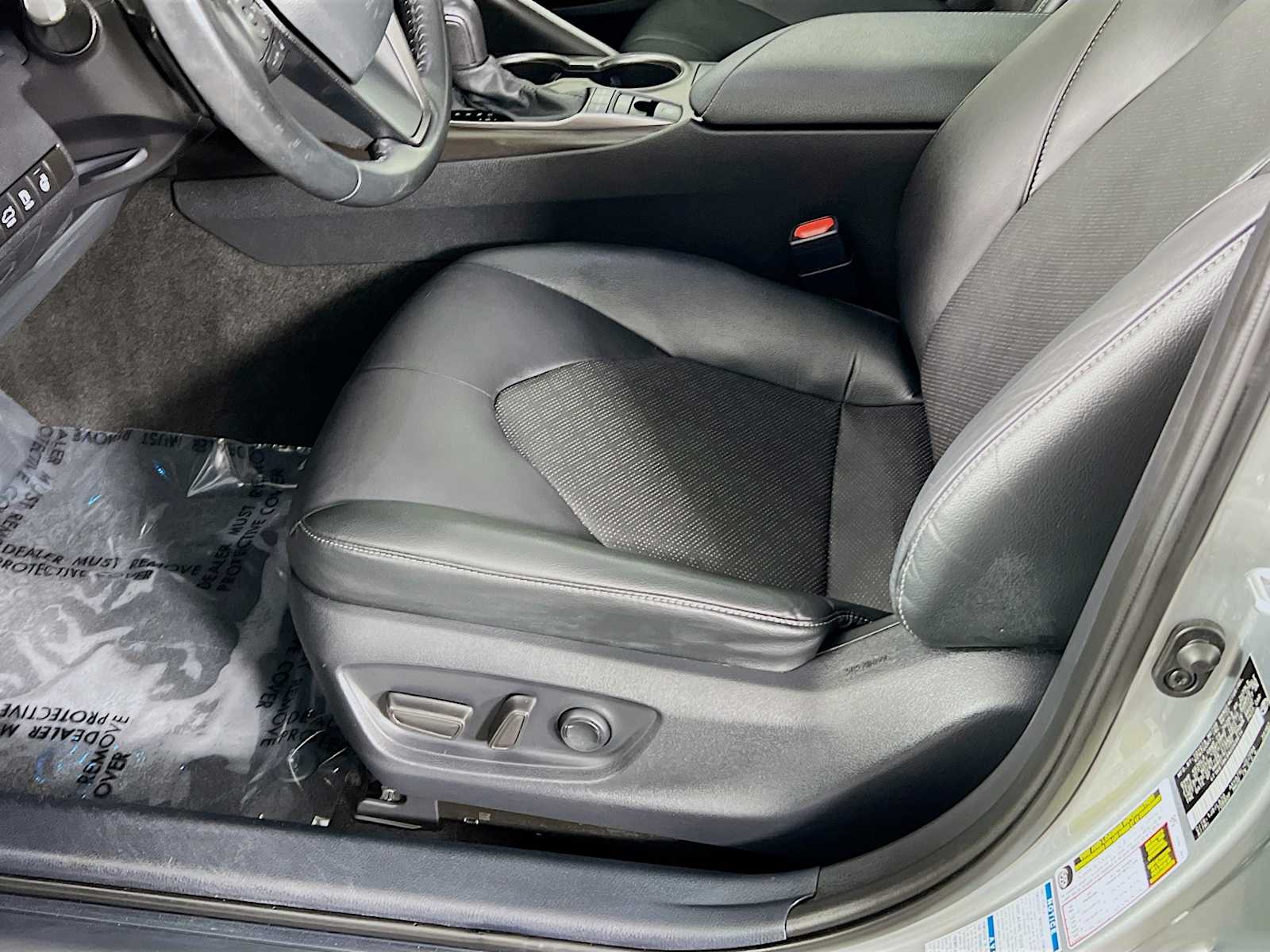 2022 Toyota Camry XSE - Photo 19