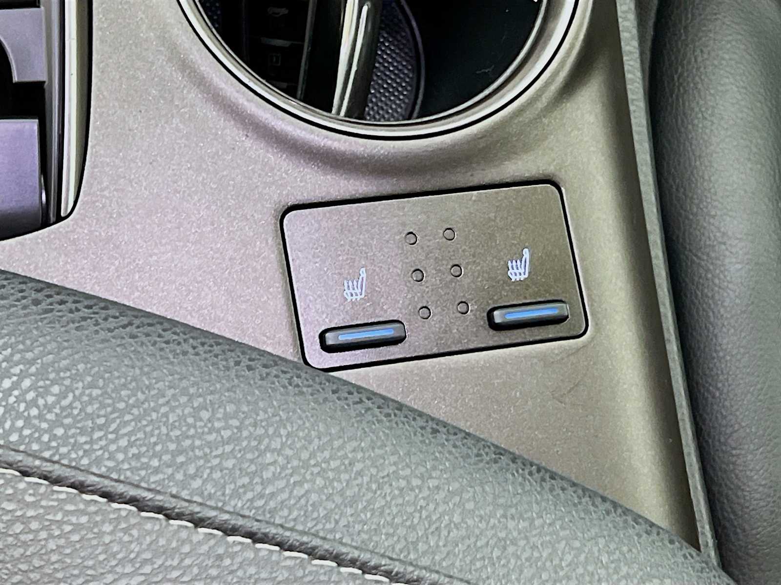 2022 Toyota Camry XSE - Photo 20
