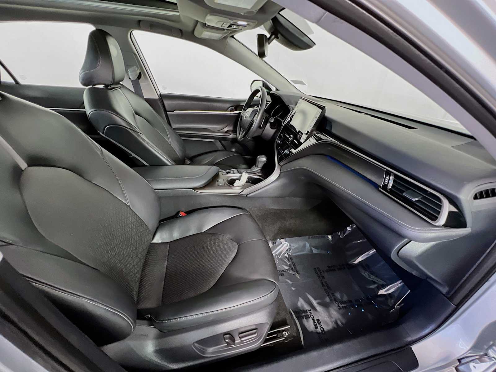 2022 Toyota Camry XSE - Photo 28
