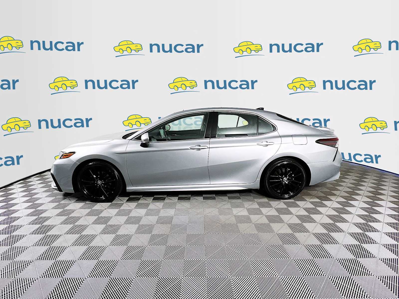 2022 Toyota Camry XSE - Photo 4