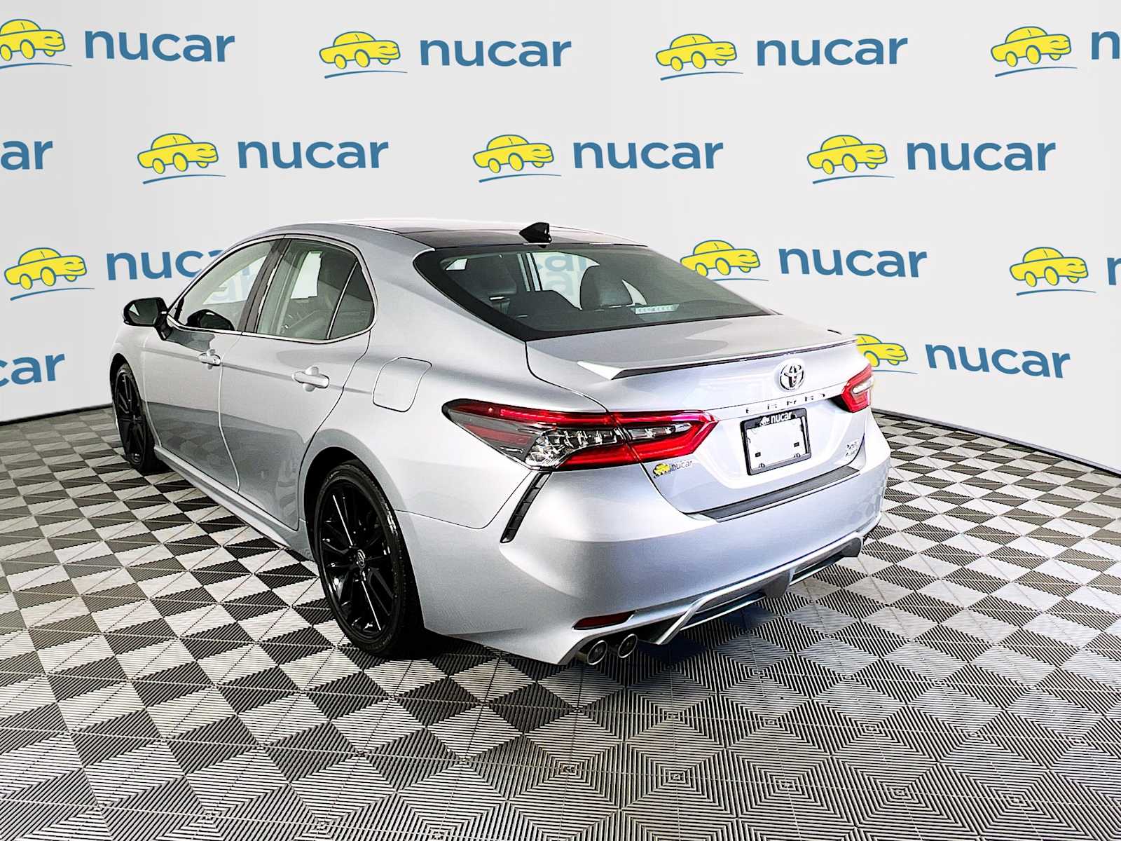 2022 Toyota Camry XSE - Photo 5