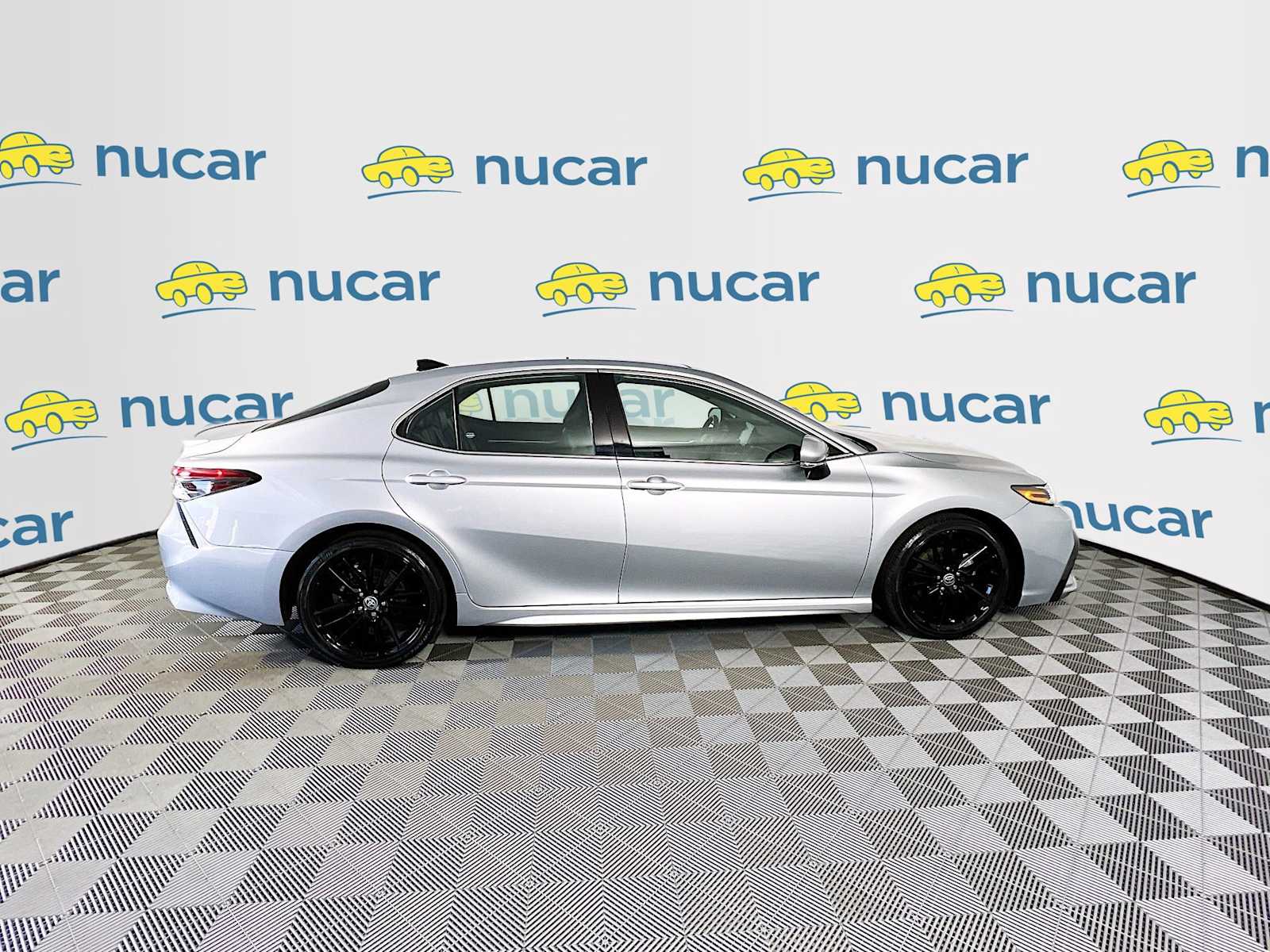 2022 Toyota Camry XSE - Photo 8