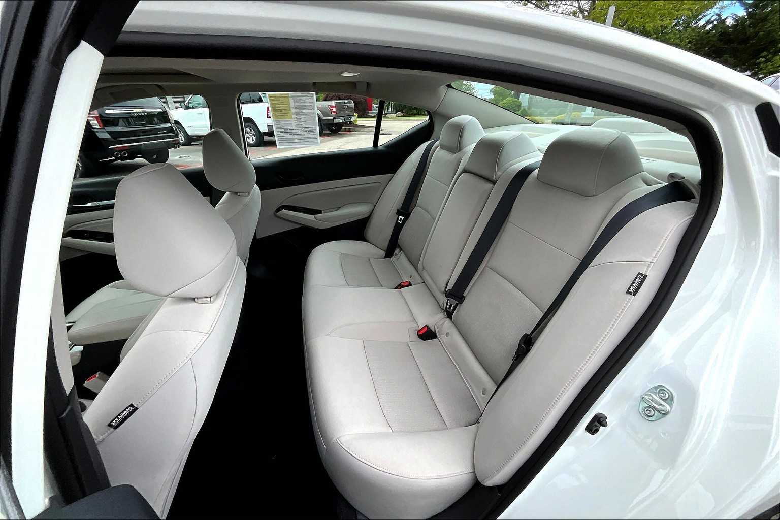 2023 Nissan Altima 2.5 SV - Photo 15