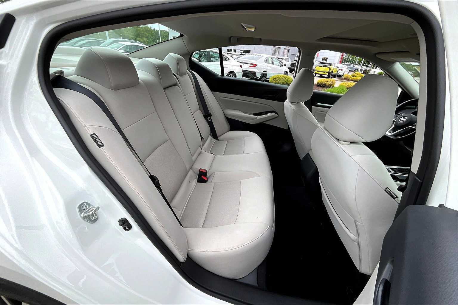 2023 Nissan Altima 2.5 SV - Photo 16