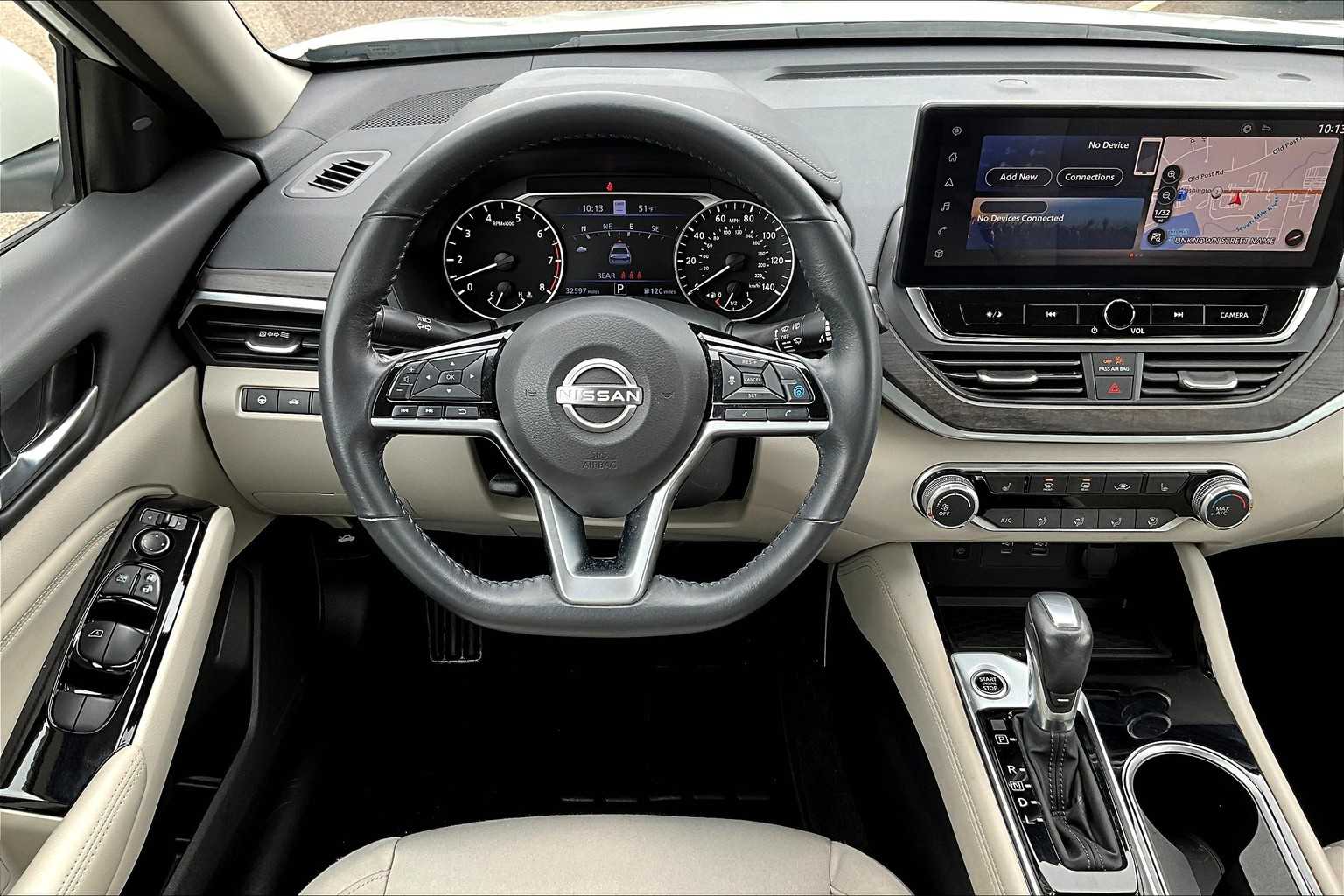 2023 Nissan Altima 2.5 SV - Photo 17