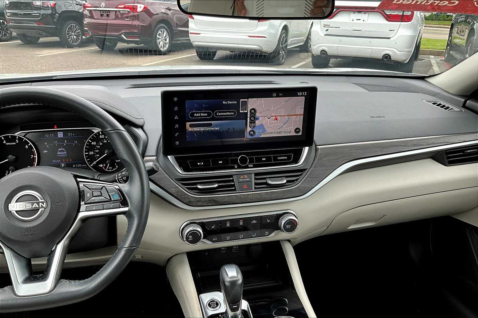 2023 Nissan Altima 2.5 SV - Photo 18