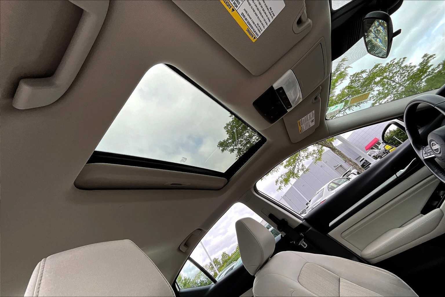 2023 Nissan Altima 2.5 SV - Photo 22