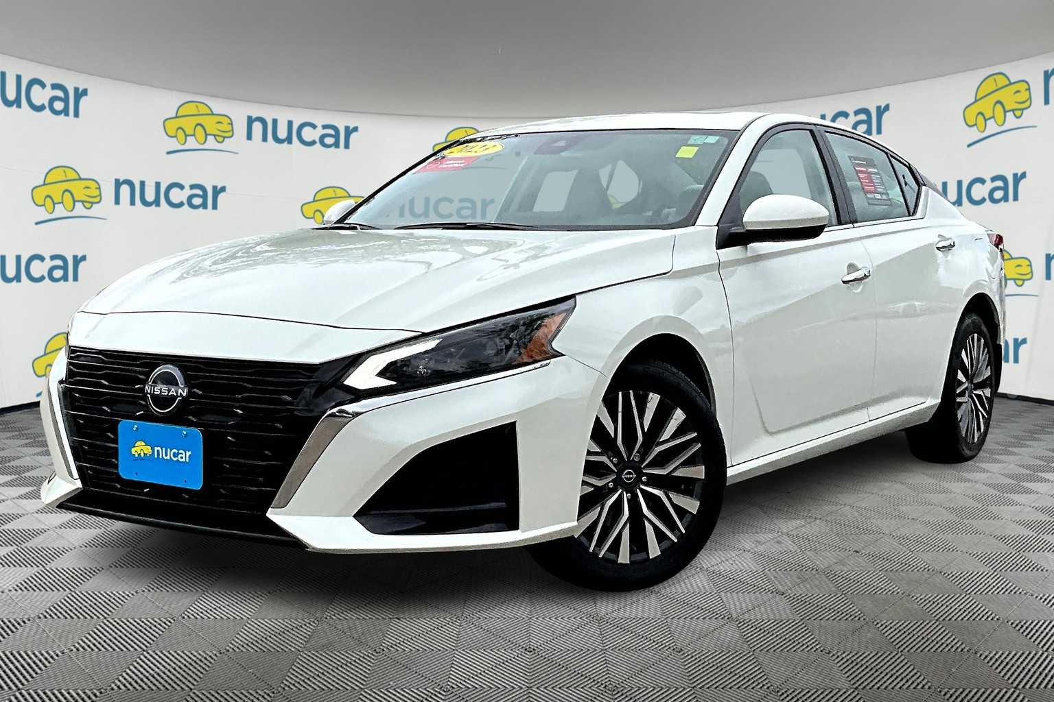2023 Nissan Altima 2.5 SV - Photo 3