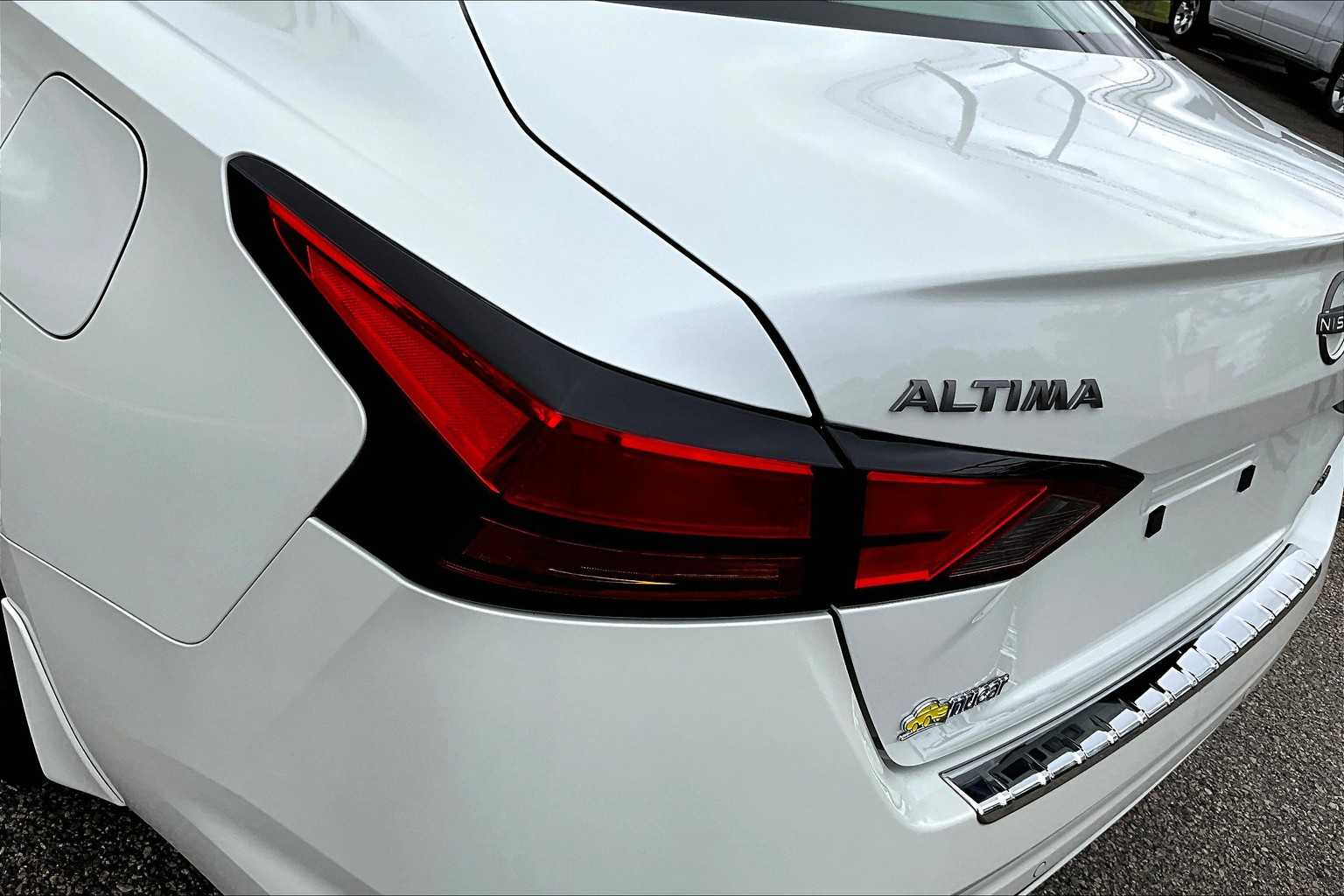 2023 Nissan Altima 2.5 SV - Photo 32