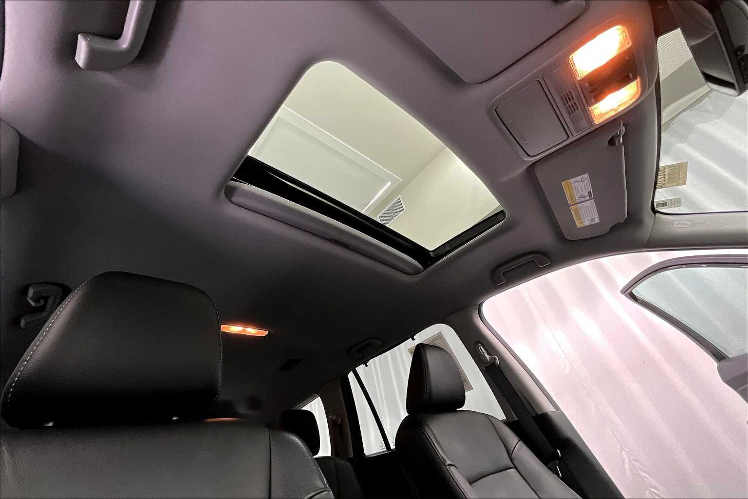 2022 Honda Pilot EX-L - Photo 23