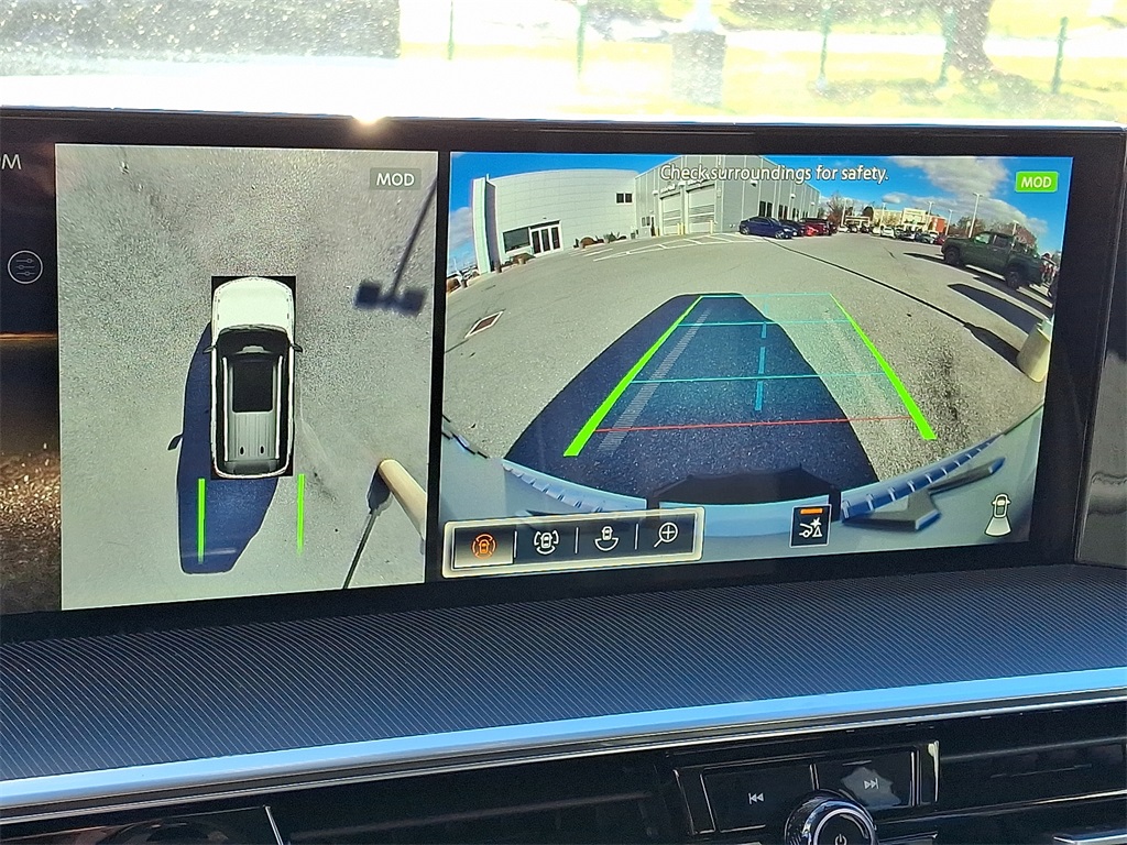 2026 INFINITI QX80 LUXE - Photo 16