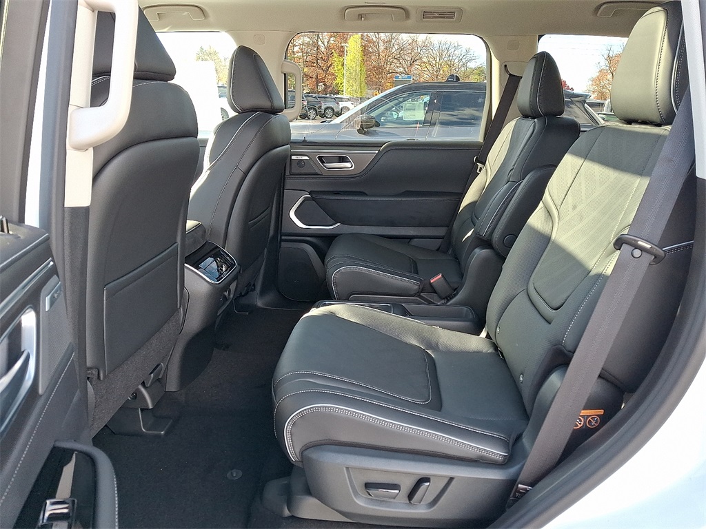 2026 INFINITI QX80 LUXE - Photo 6