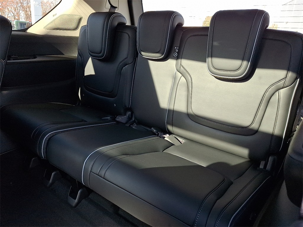 2026 INFINITI QX80 LUXE - Photo 7