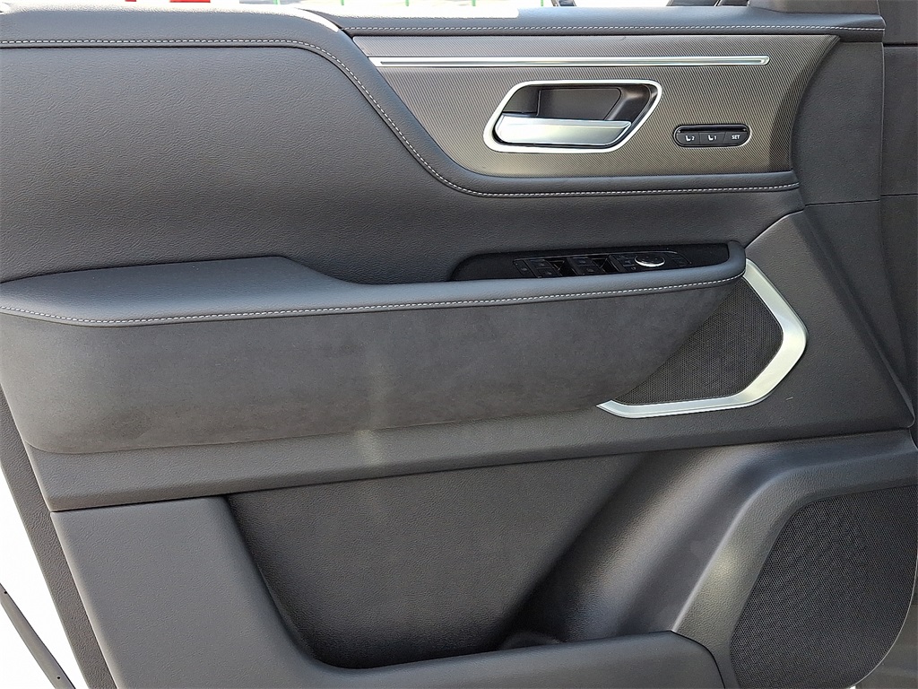 2026 INFINITI QX80 LUXE - Photo 9