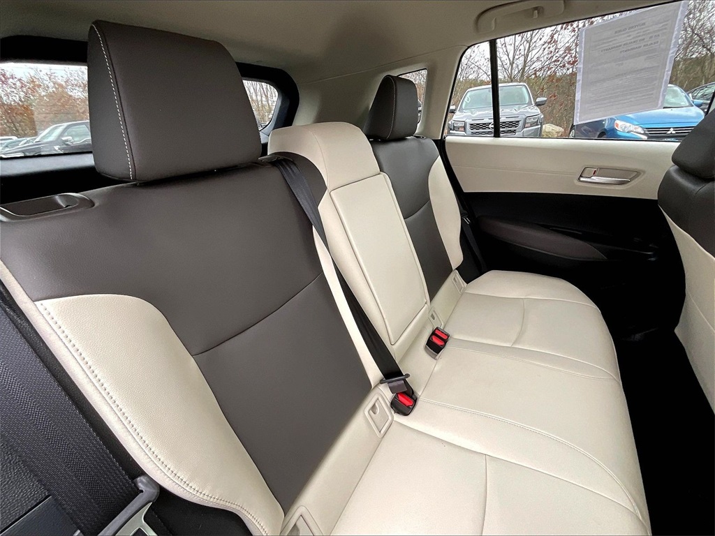 2024 Toyota Corolla Cross XLE - Photo 15