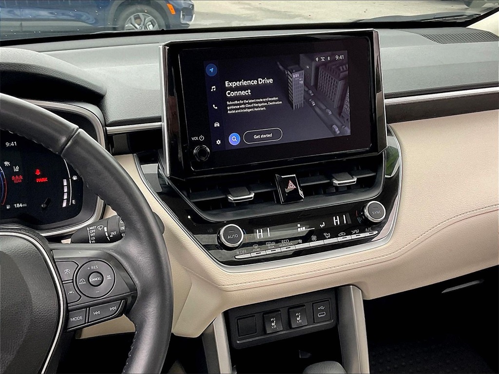 2024 Toyota Corolla Cross XLE - Photo 17