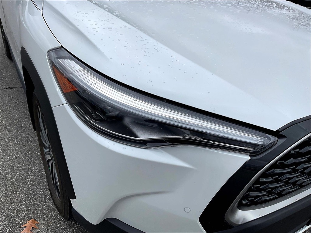 2024 Toyota Corolla Cross XLE - Photo 30